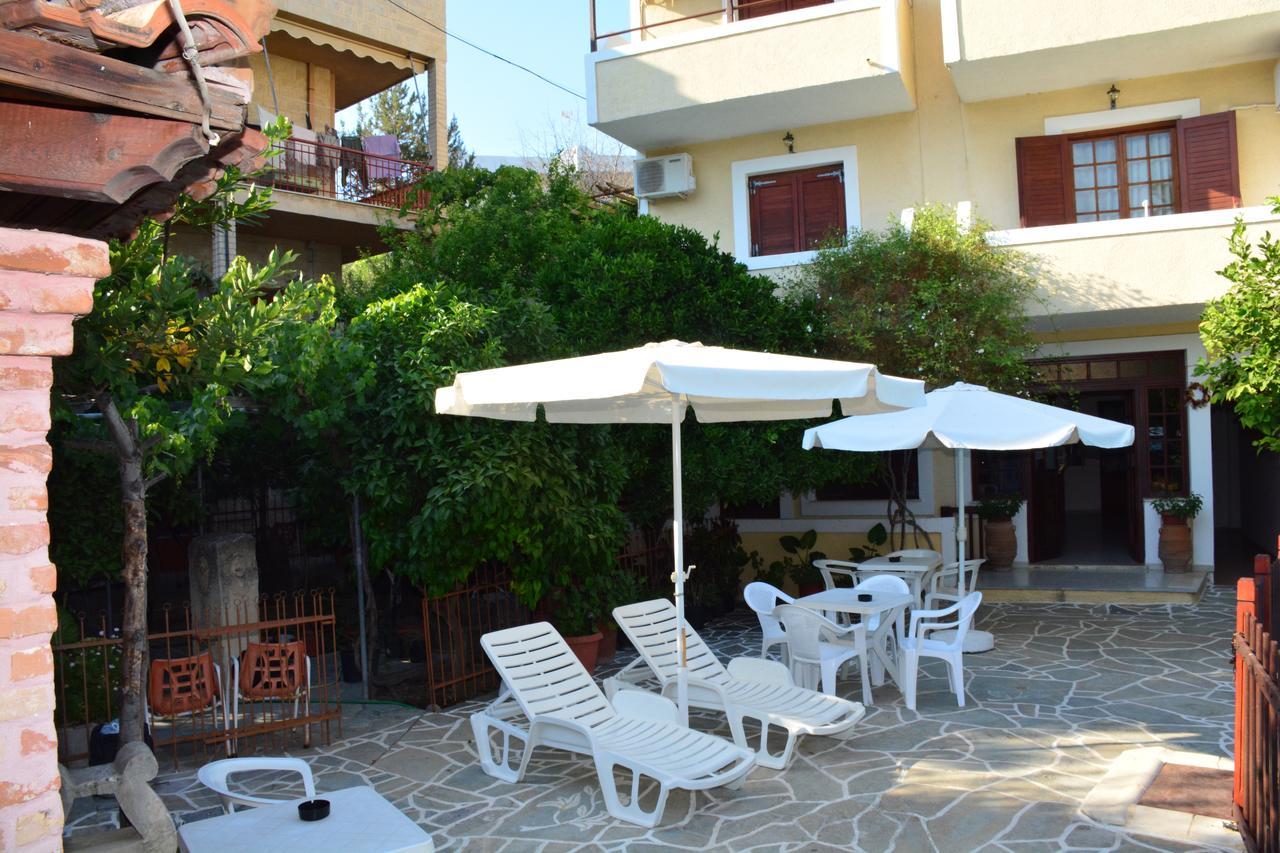 Voula Apartments Agia Marina  Exterior foto