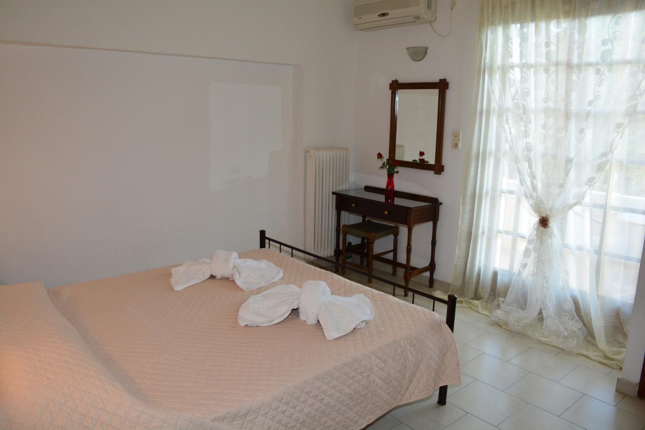 Voula Apartments Agia Marina  Exterior foto